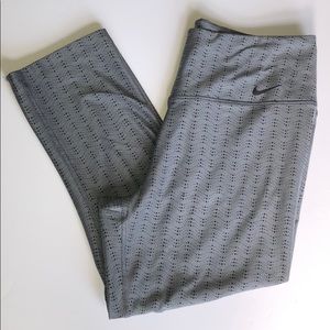 Nike dri-fit cropped running tights